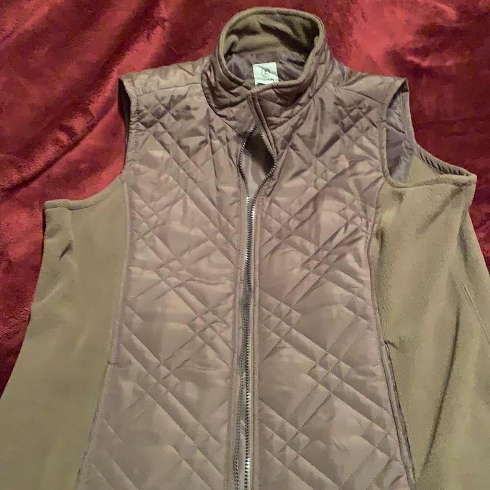 IZOD vest